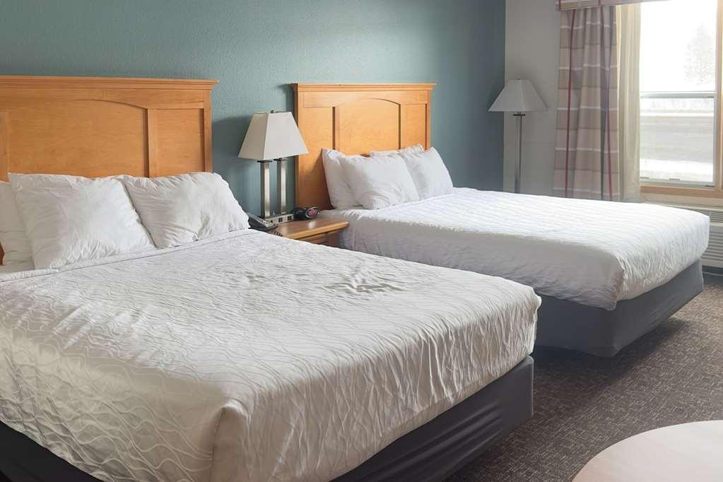 Duluth Inn & Suites Near Spirit Mountain Room photo