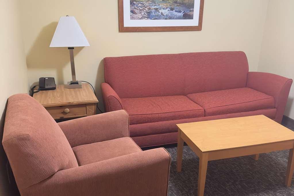 Duluth Inn & Suites Near Spirit Mountain Room photo