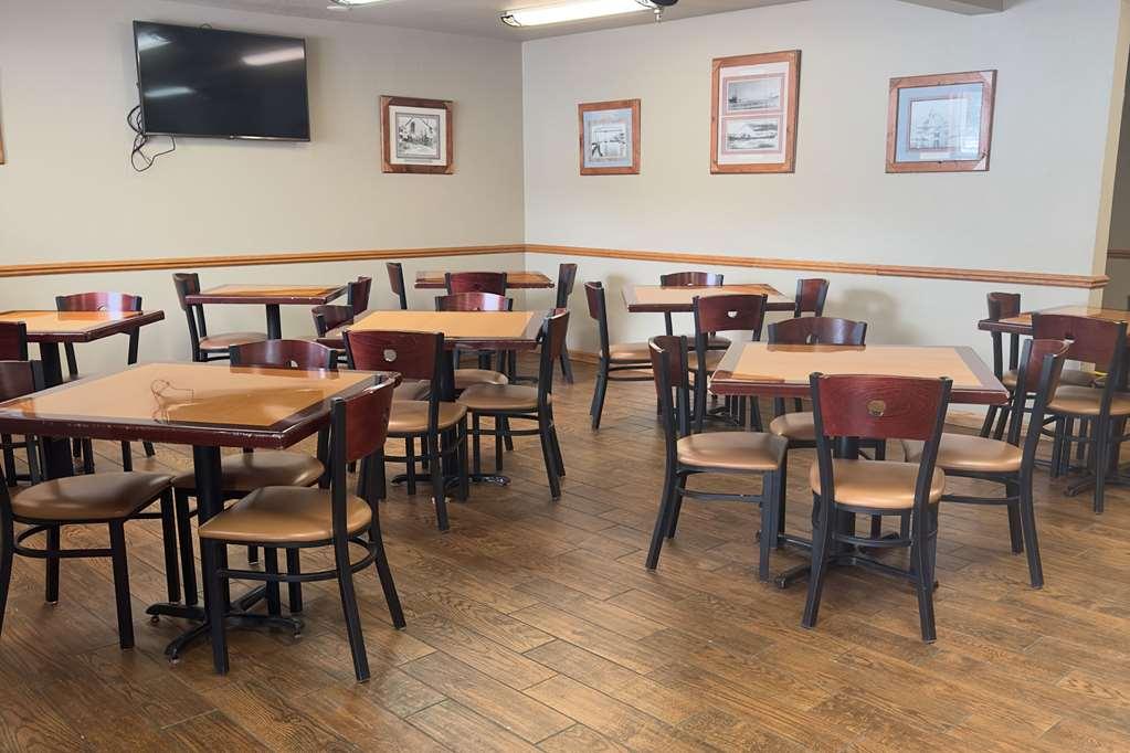 Duluth Inn & Suites Near Spirit Mountain Restaurant photo