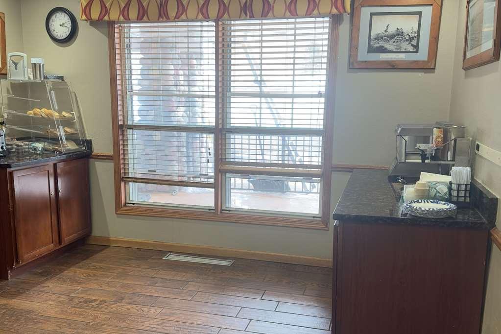 Duluth Inn & Suites Near Spirit Mountain Restaurant photo